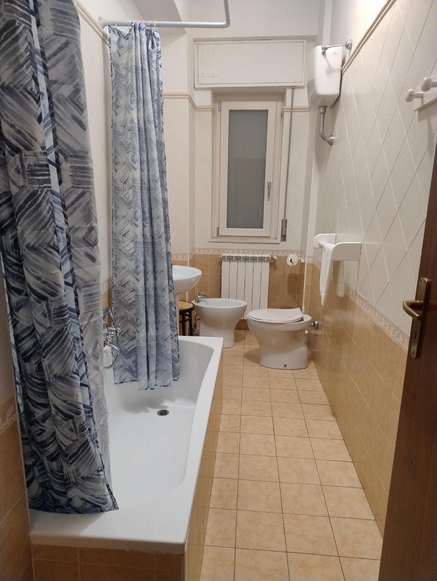 L'Attico Affittacamere B&B 카탄차로 외부 사진