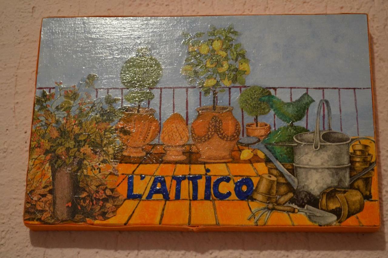L'Attico Affittacamere B&B 카탄차로 외부 사진